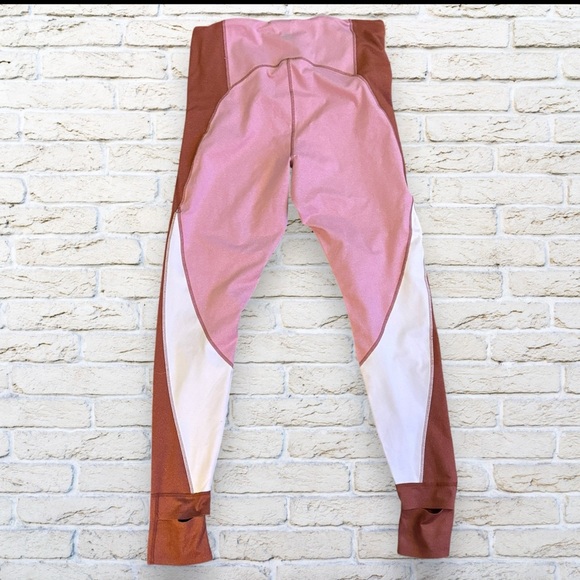 Lands' End Red and Pink Leggings Dynamic Color-Block Design - Picture 3 of 5